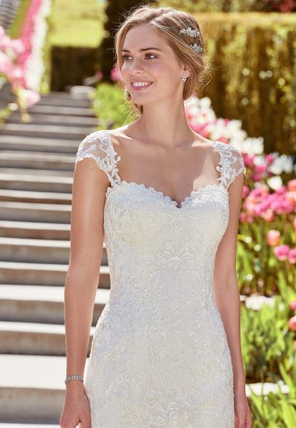 Rebecca-Ingram-Wedding-Dress-Gloria-8RZ543-Alt1