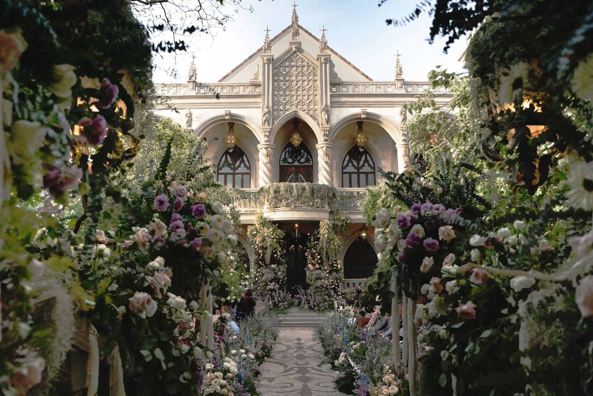 สถานที่จัดงานแต่งงาน งบไม่เกิน 700,000 - 1,000,000 บาท LA CHAPELLE Bangkok สถานที่จัดงานแต่งงานสไตล์ยุโรป หรูหรา ย่านบางเขน